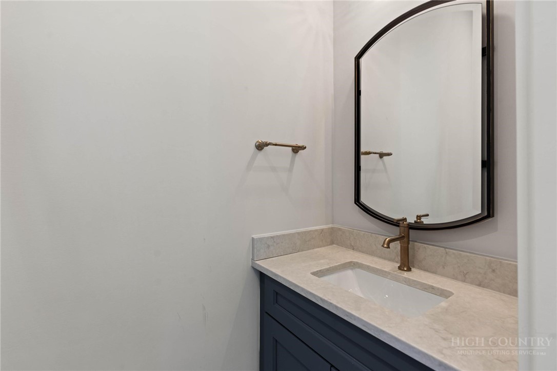 353 Calico Court Property Photo 11