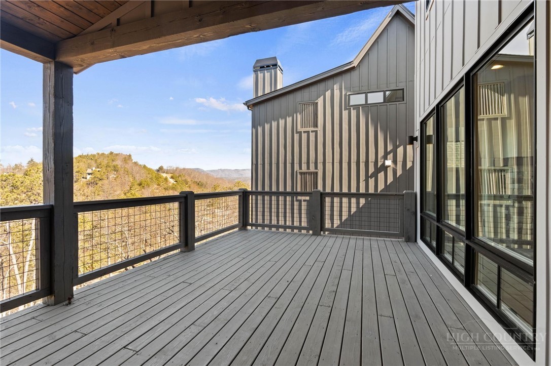 353 Calico Court Property Photo 15