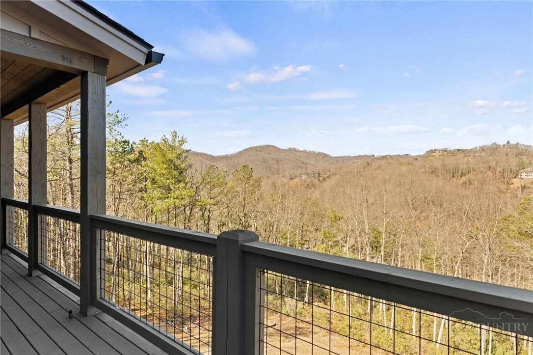 353 Calico Court Property Photo 17