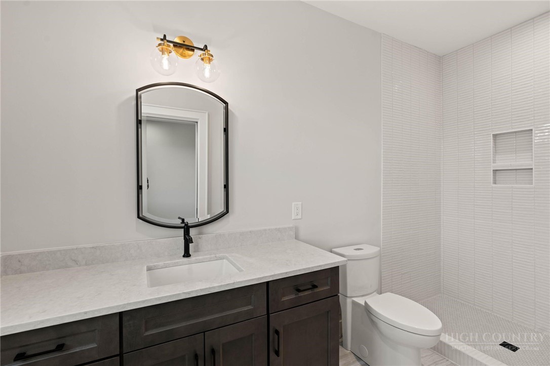 353 Calico Court Property Photo 29