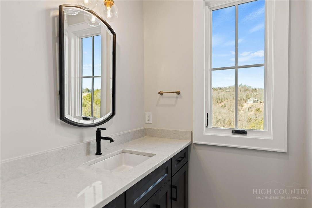 353 Calico Court Property Photo 33