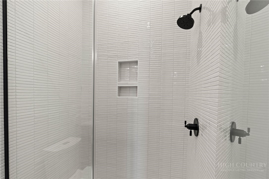 353 Calico Court Property Photo 41