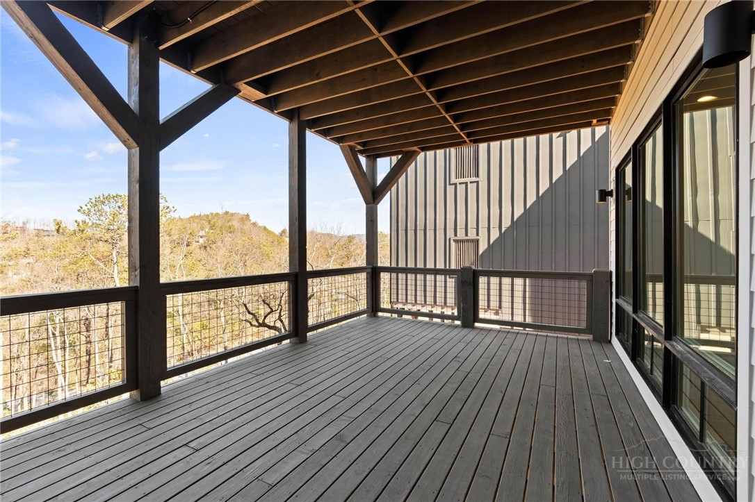 353 Calico Court Property Photo 43