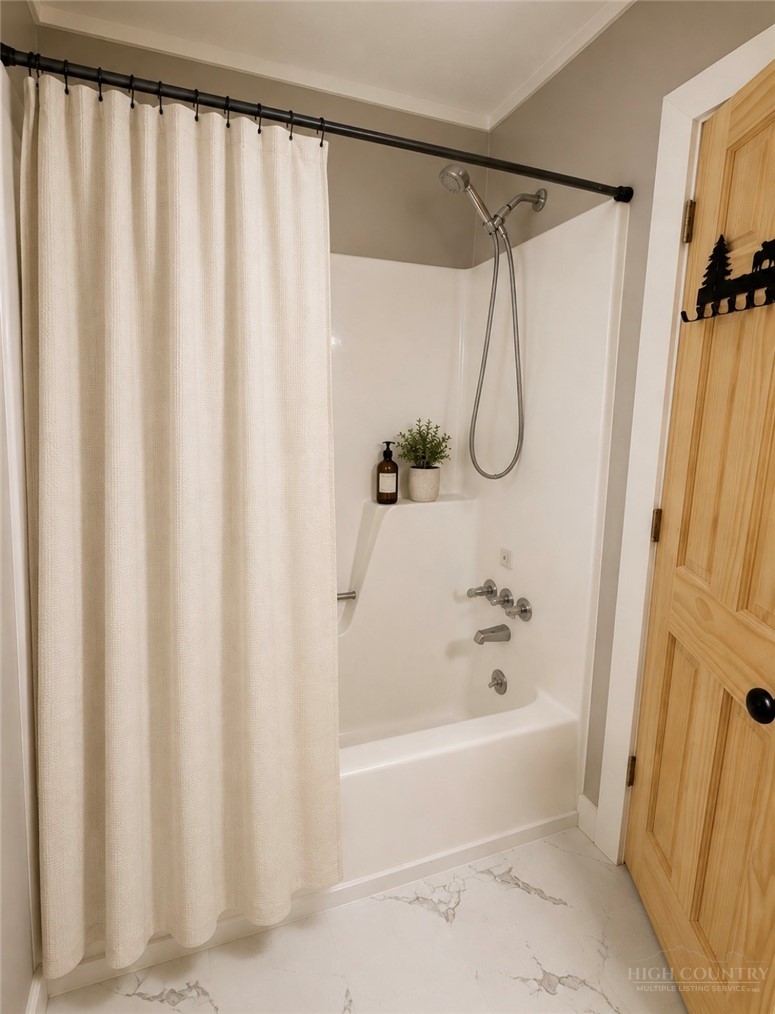 900 Charter Hills Road Property Photo 15