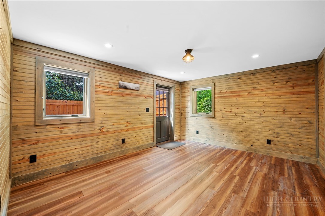 334 Hill Street Property Photo 10