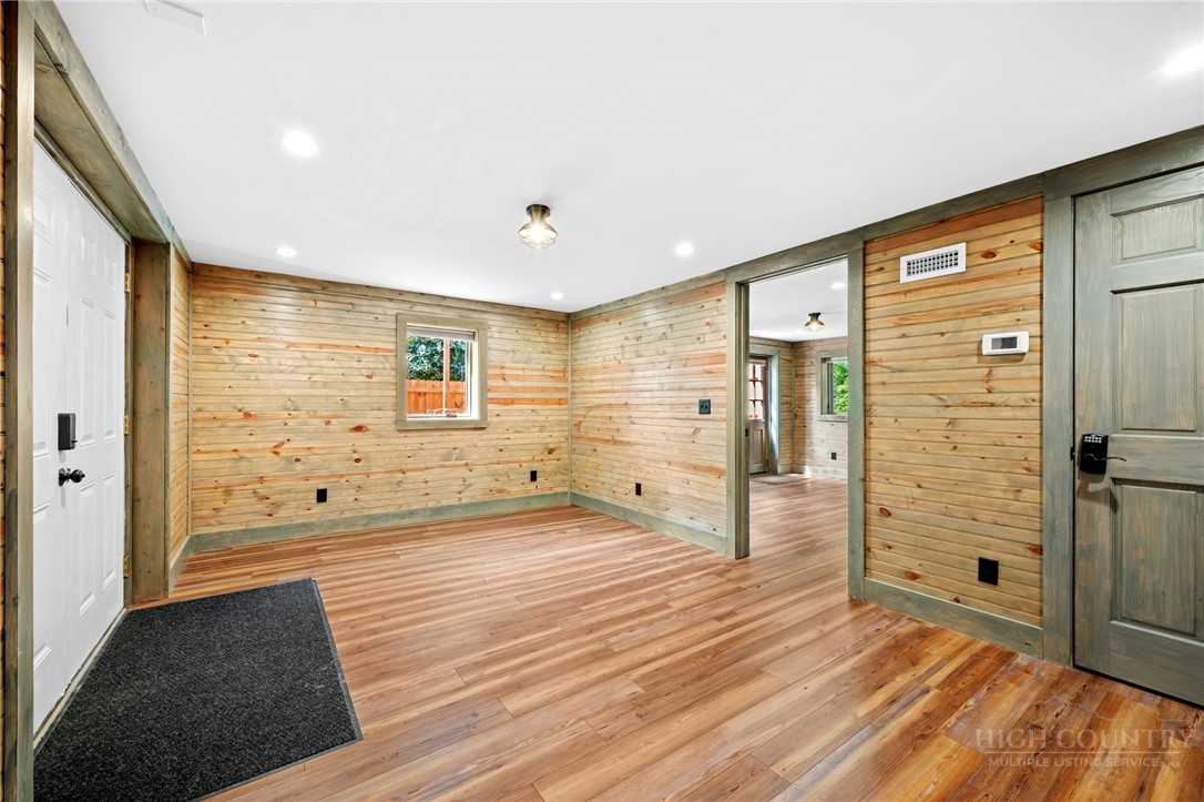 334 Hill Street Property Photo 12