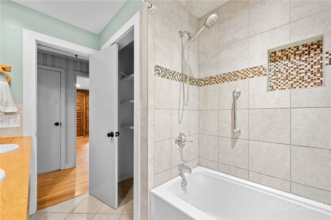 334 Hill Street Property Photo 15