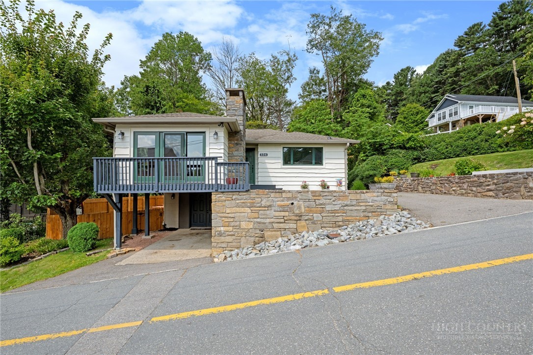 334 Hill Street Property Photo 18