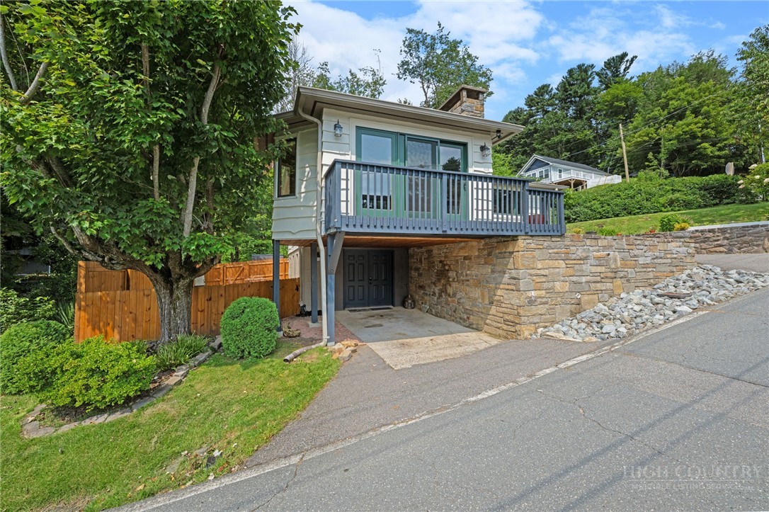 334 Hill Street Property Photo 19