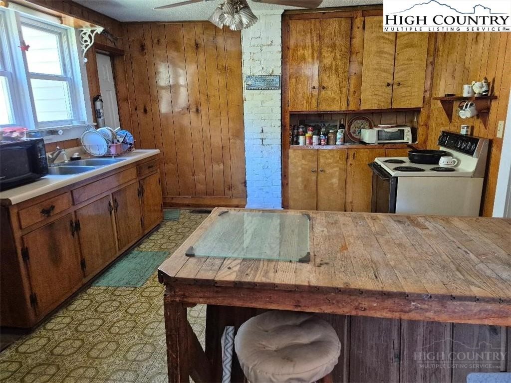 720 Mash Road Property Photo 13