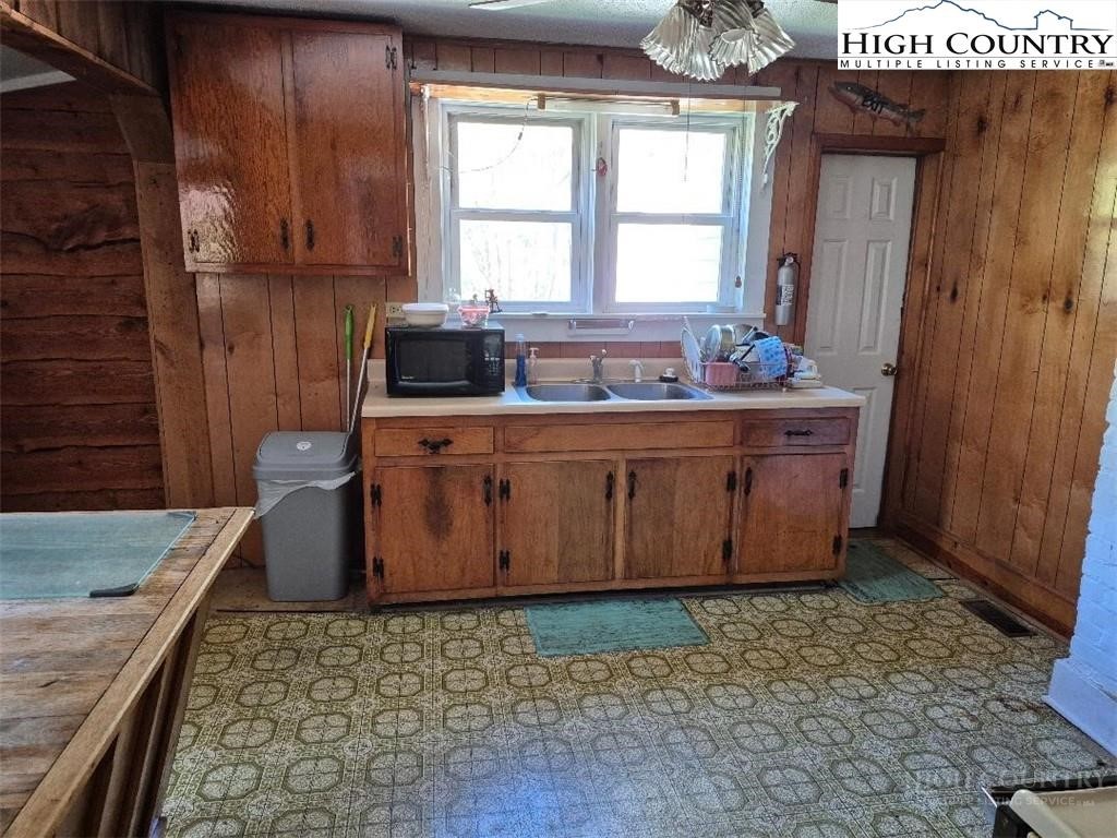 720 Mash Road Property Photo 15