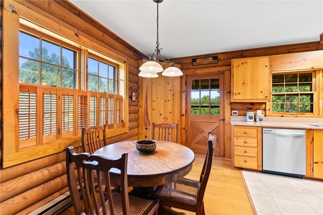 439 Apple Way Road Property Photo 11