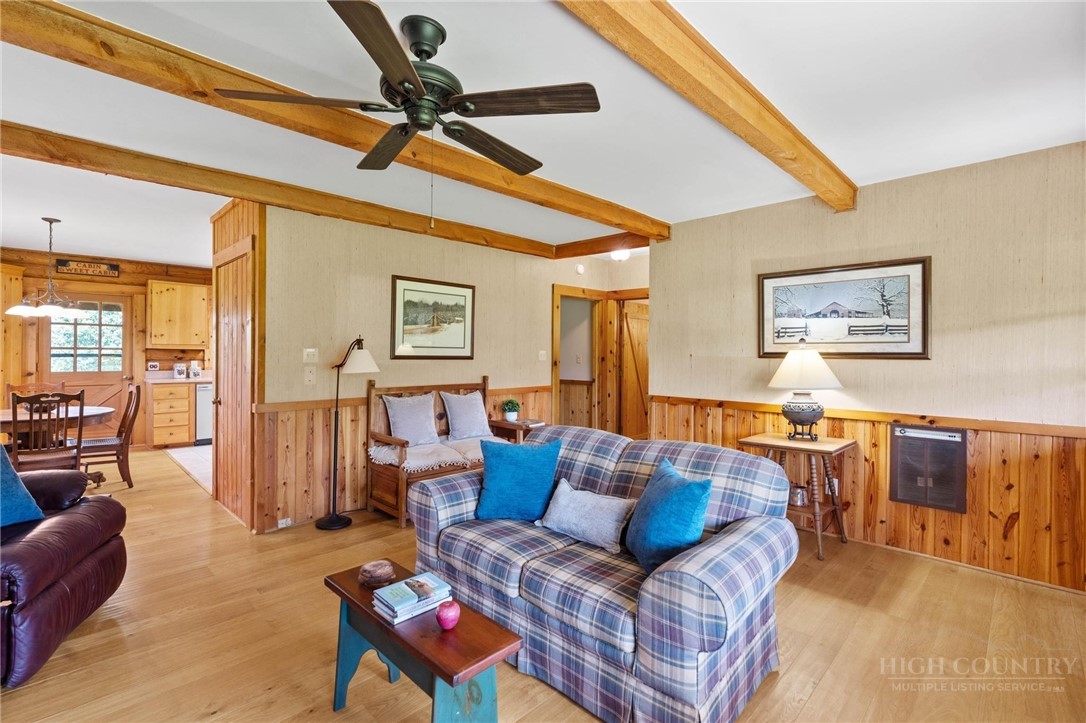 439 Apple Way Road Property Photo 13