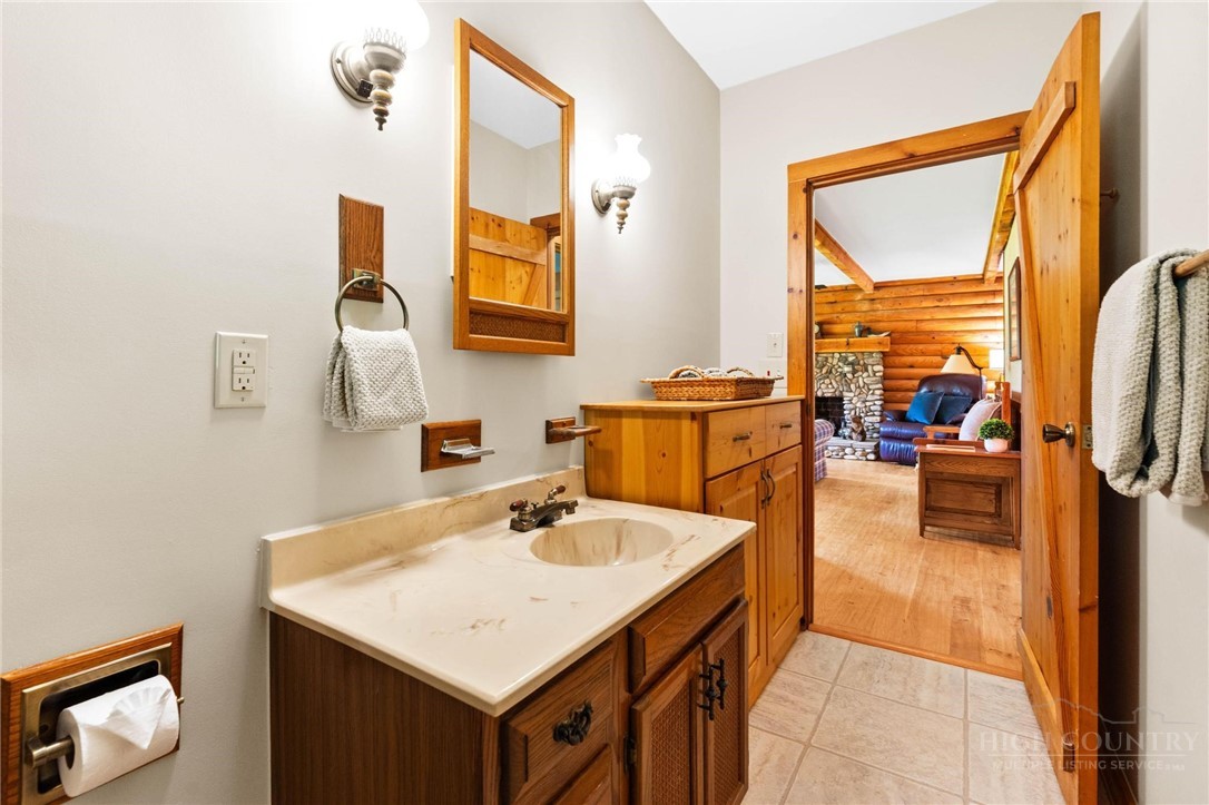 439 Apple Way Road Property Photo 19