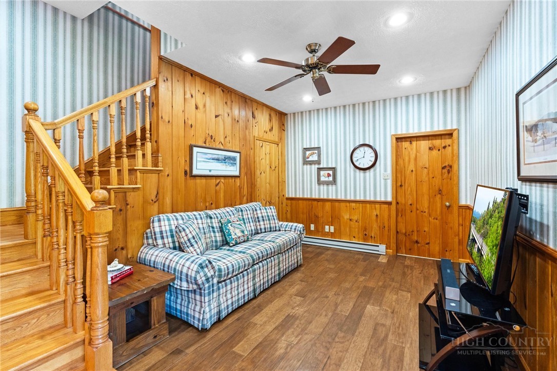 439 Apple Way Road Property Photo 26
