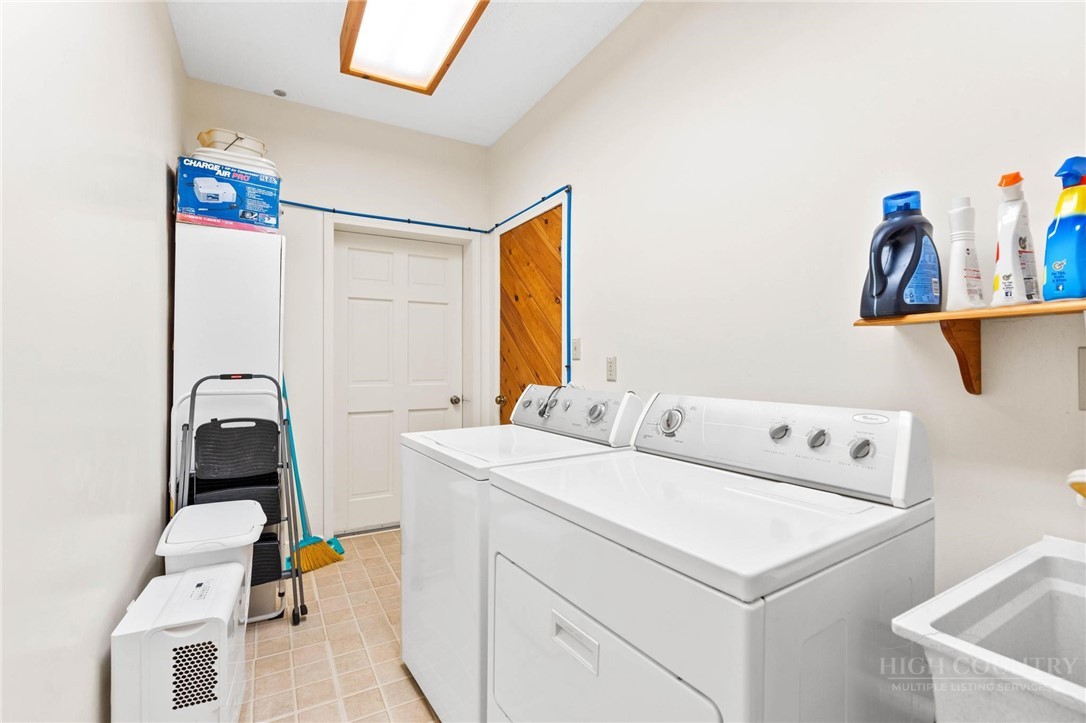 439 Apple Way Road Property Photo 28