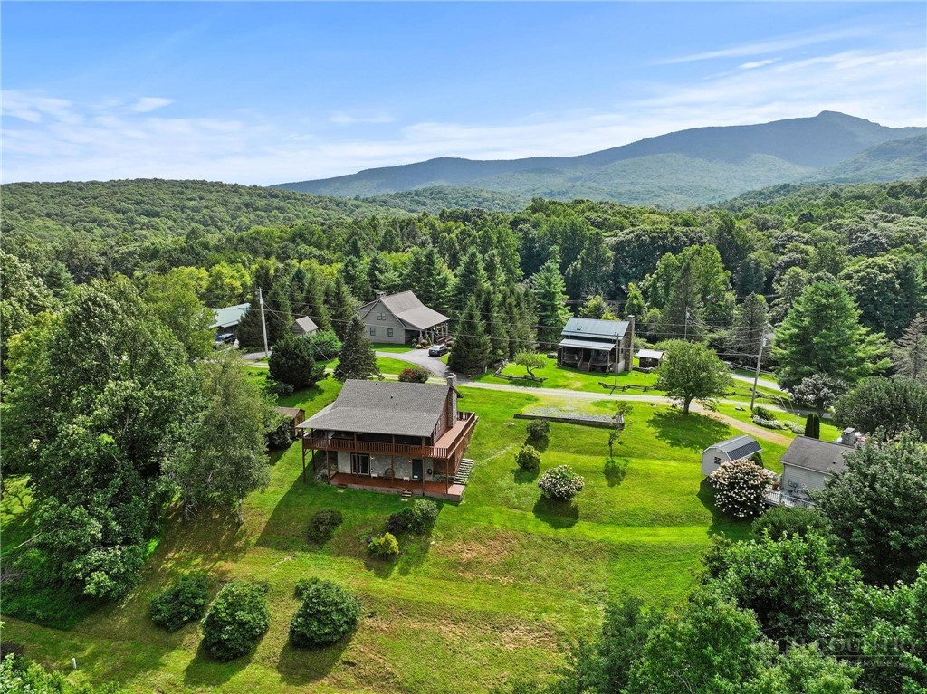 439 Apple Way Road Property Photo 35