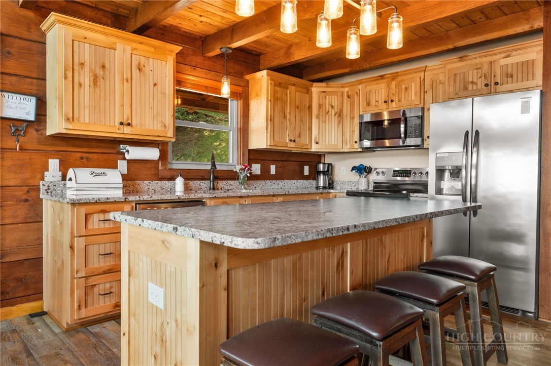 1407 Almost Heaven Road Property Photo 12