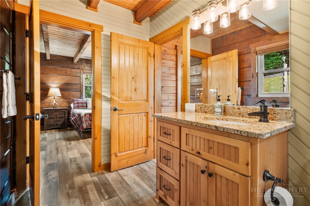 1407 Almost Heaven Road Property Photo 17