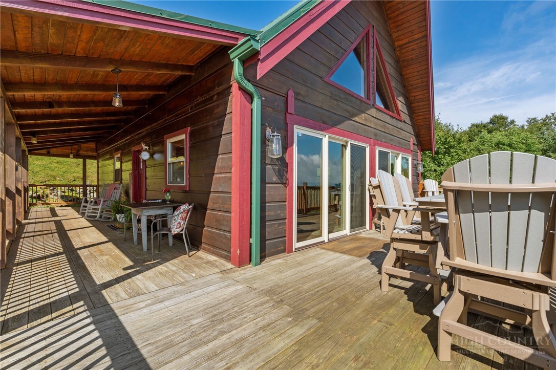 1407 Almost Heaven Road Property Photo 23