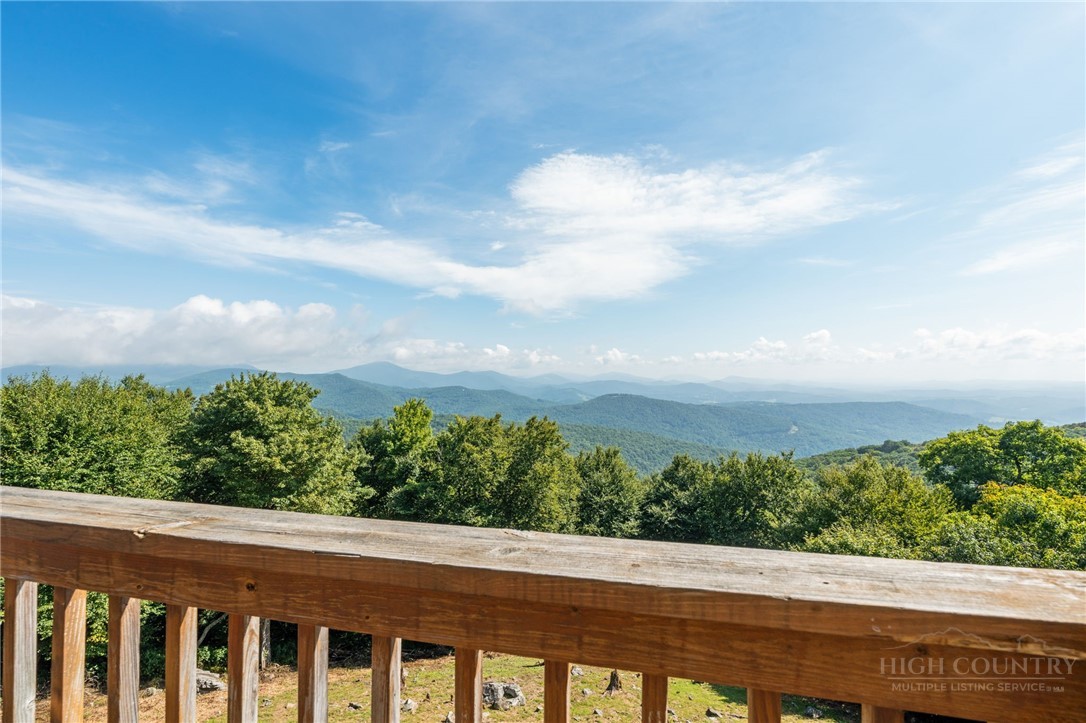 1407 Almost Heaven Road Property Photo 25