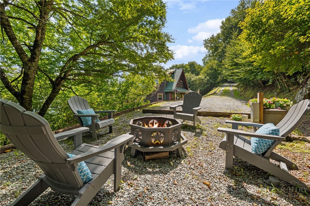 1407 Almost Heaven Road Property Photo 41