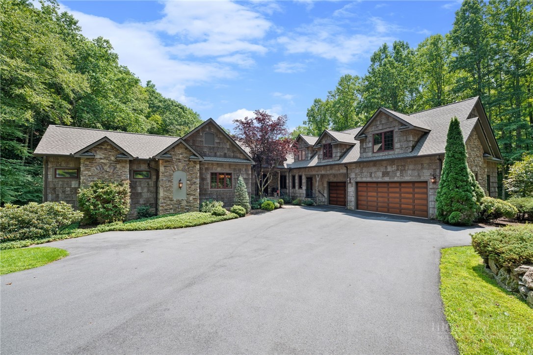 9335 Blackberry Road Property Photo 1