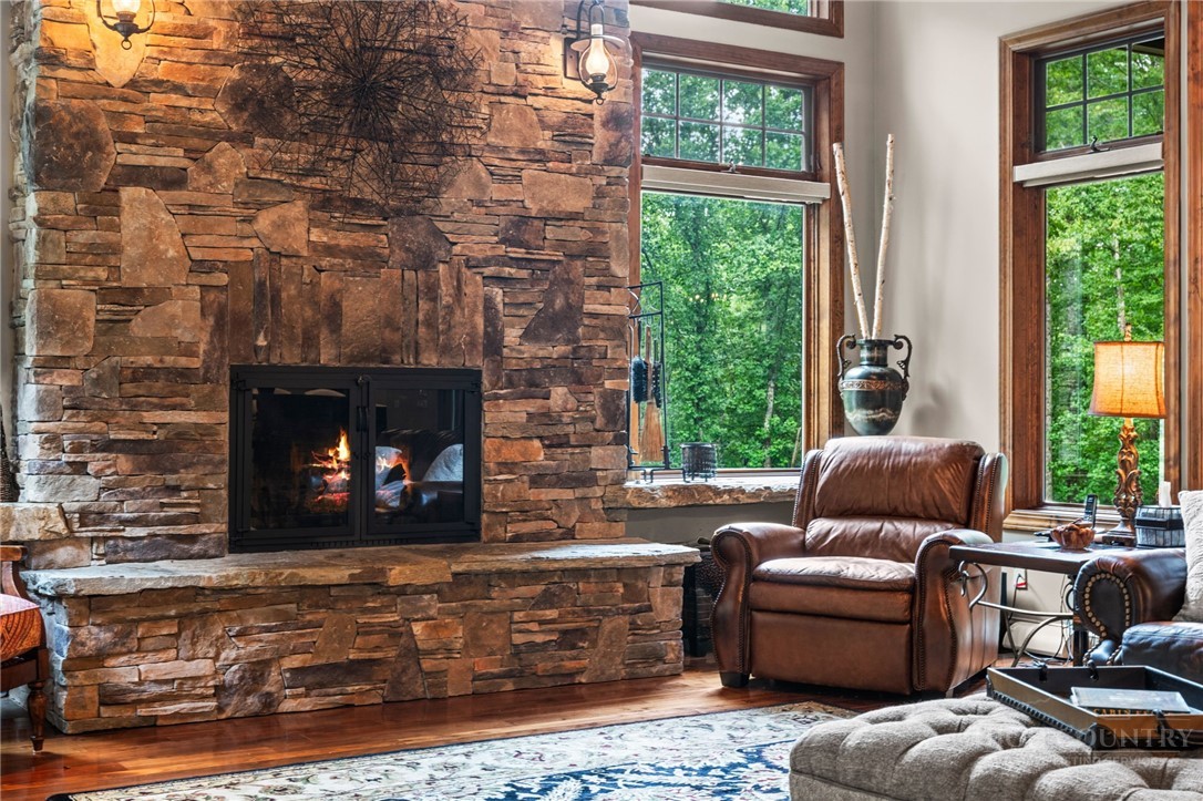 9335 Blackberry Road Property Photo 7