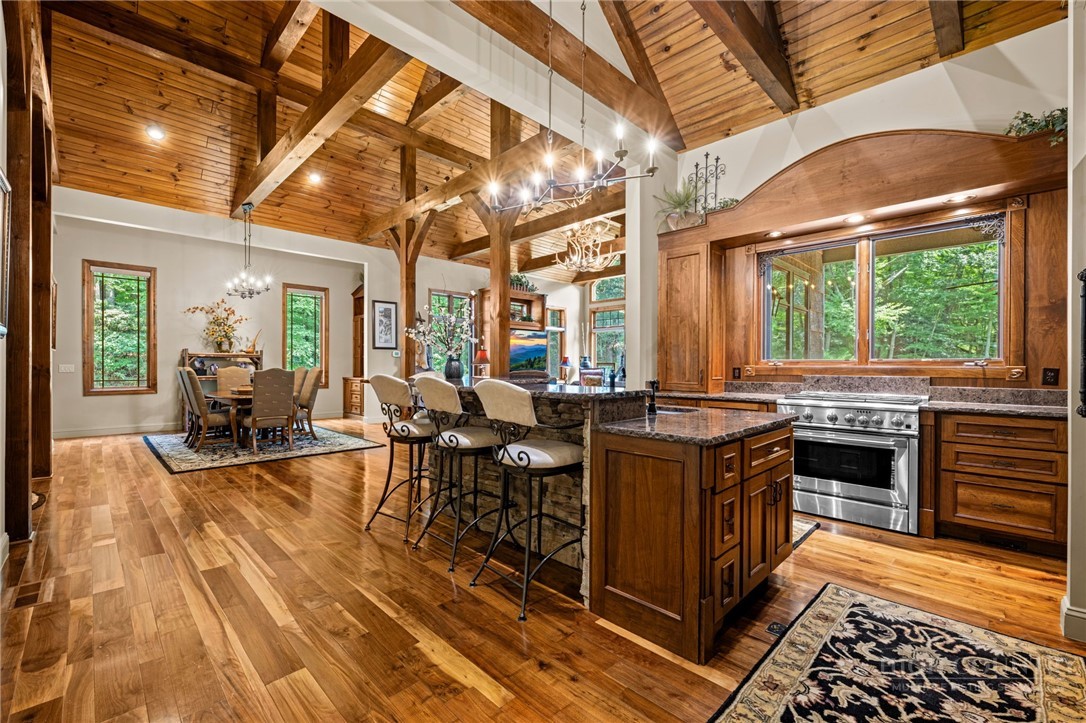 9335 Blackberry Road Property Photo 13