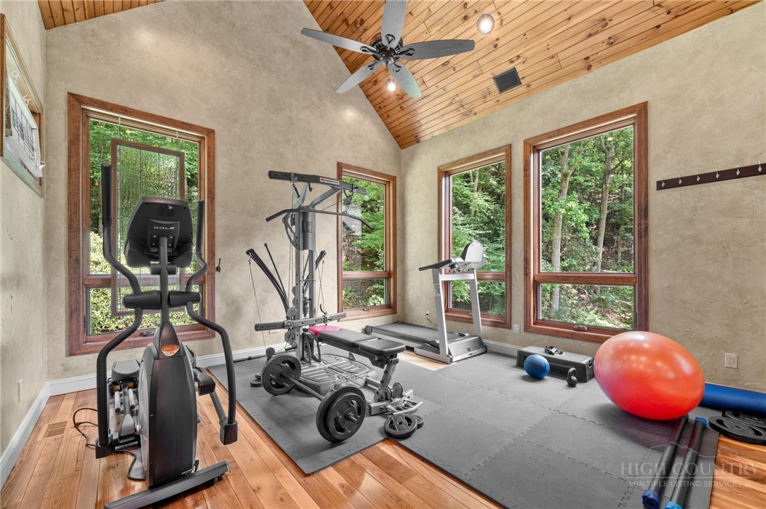 9335 Blackberry Road Property Photo 18