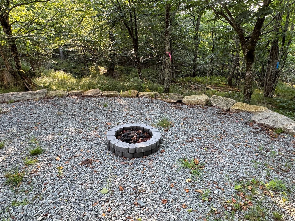 123 Skiway Circle Property Photo 8