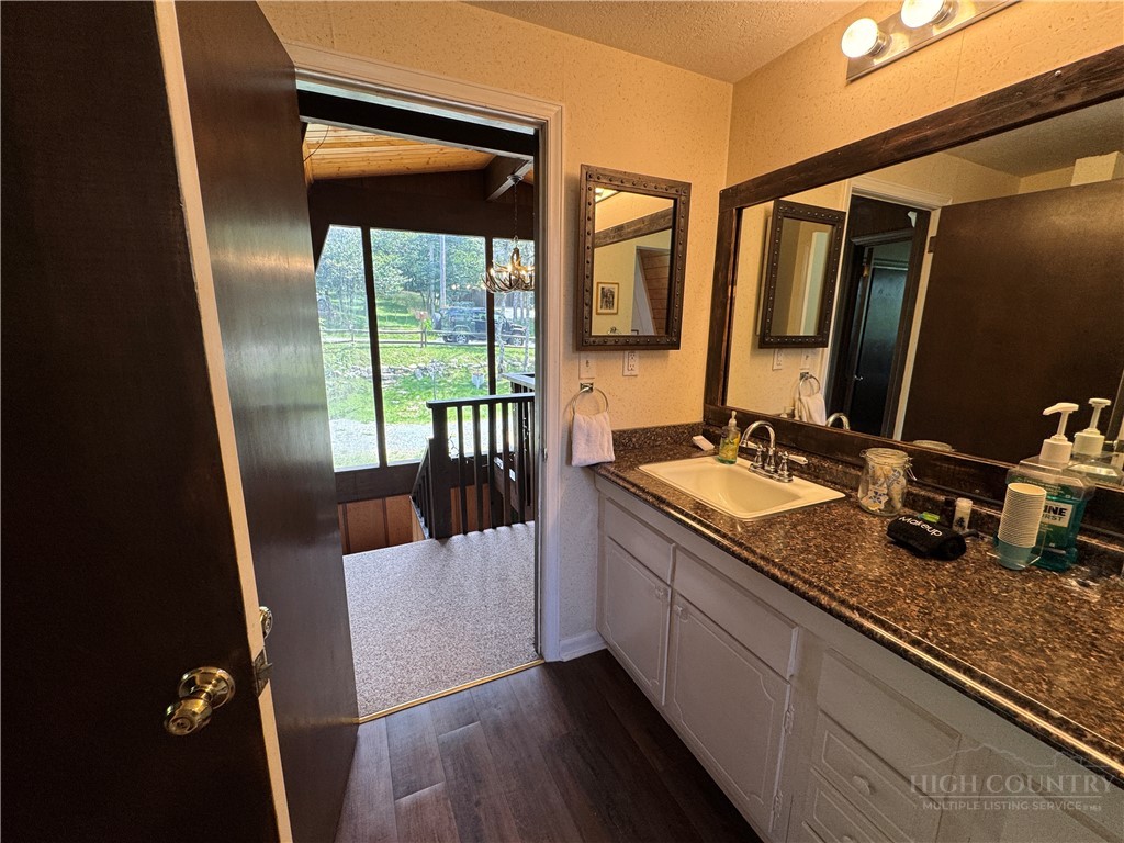 123 Skiway Circle Property Photo 22
