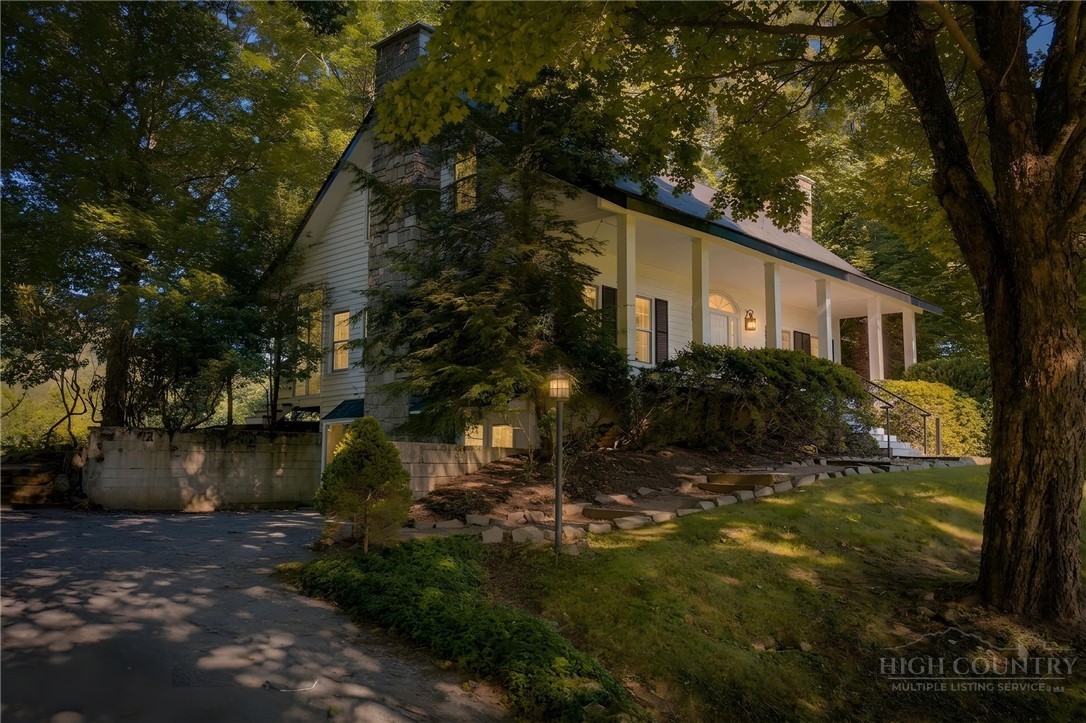 106 Thunderbolt Drive Property Photo 1