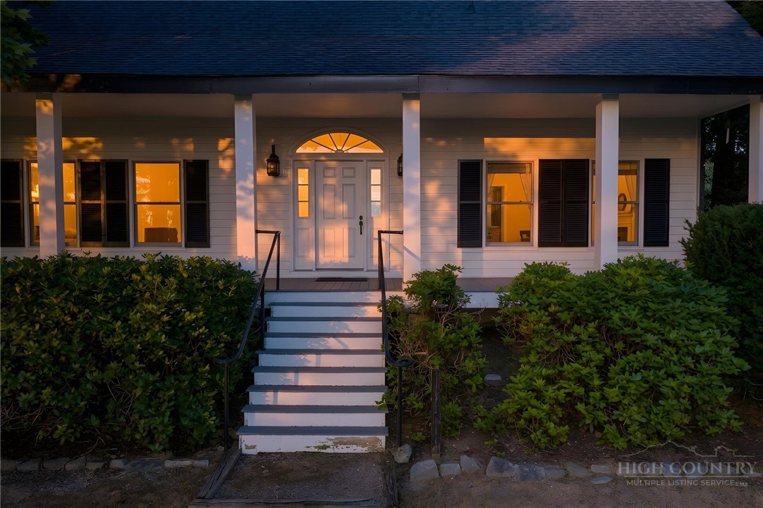 106 Thunderbolt Drive Property Photo 3