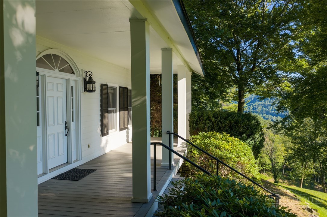 106 Thunderbolt Drive Property Photo 20