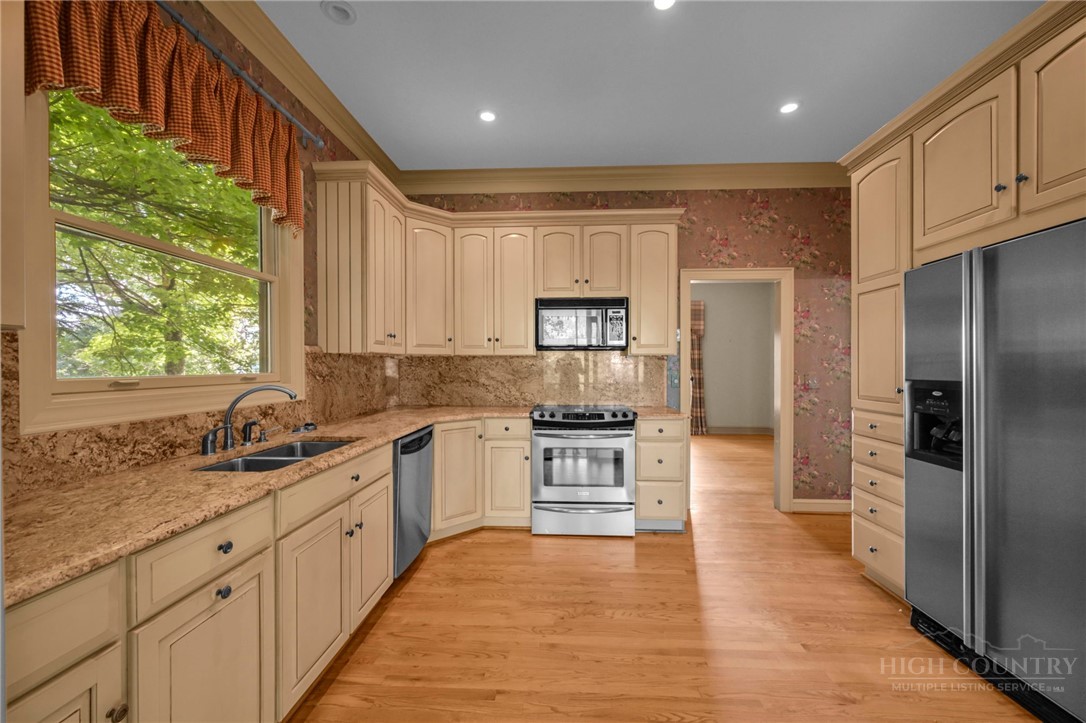 106 Thunderbolt Drive Property Photo 25