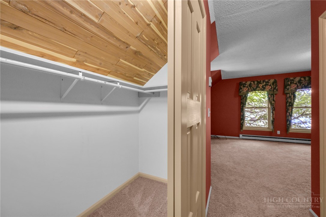 106 Thunderbolt Drive Property Photo 34