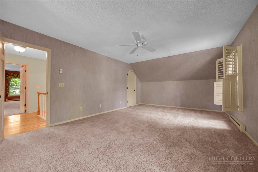 106 Thunderbolt Drive Property Photo 37