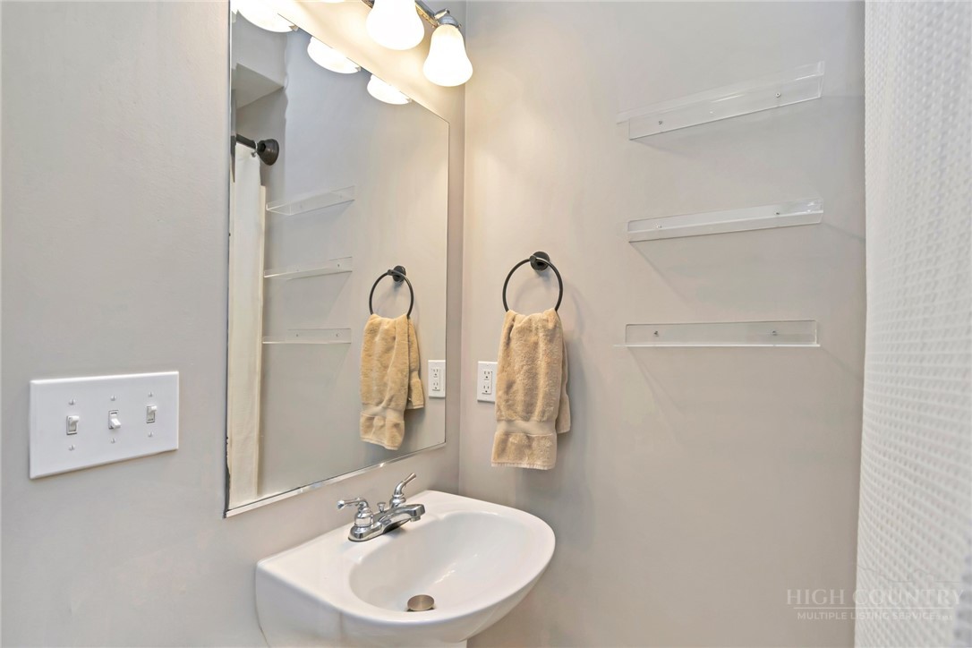 156 Spicewood Drive Property Photo 37