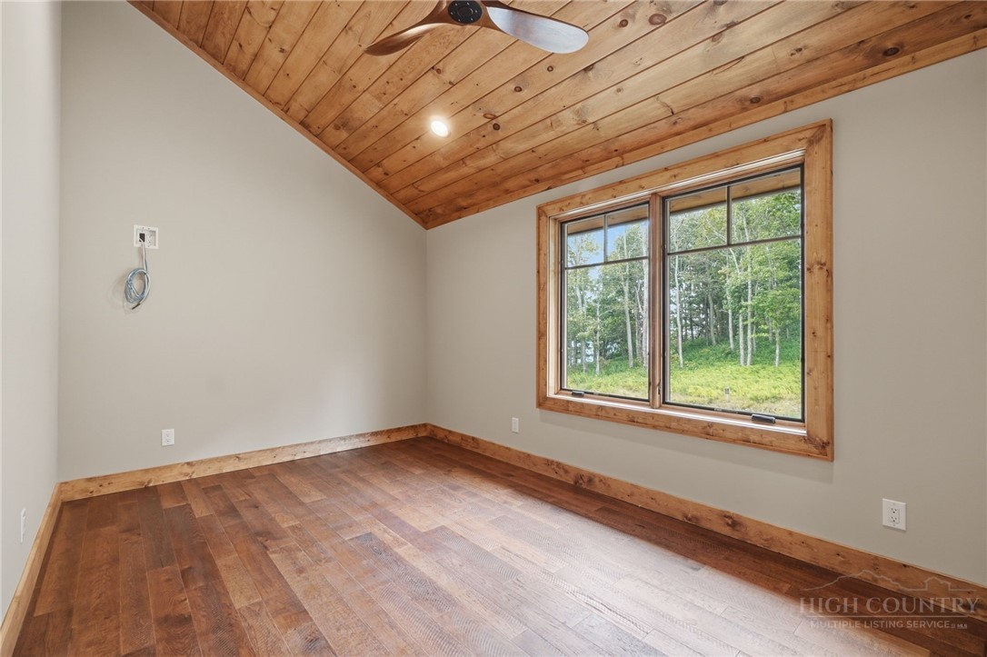 761 Foxfire Drive Property Photo 33