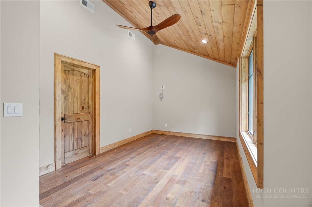 761 Foxfire Drive Property Photo 35