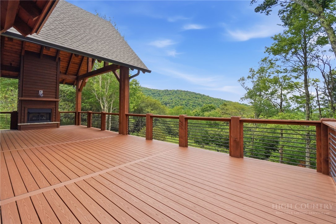 761 Foxfire Drive Property Photo 44