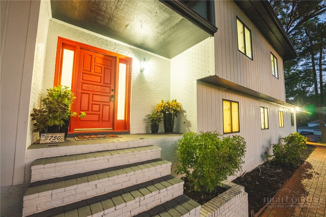 3750 NE 11th Street