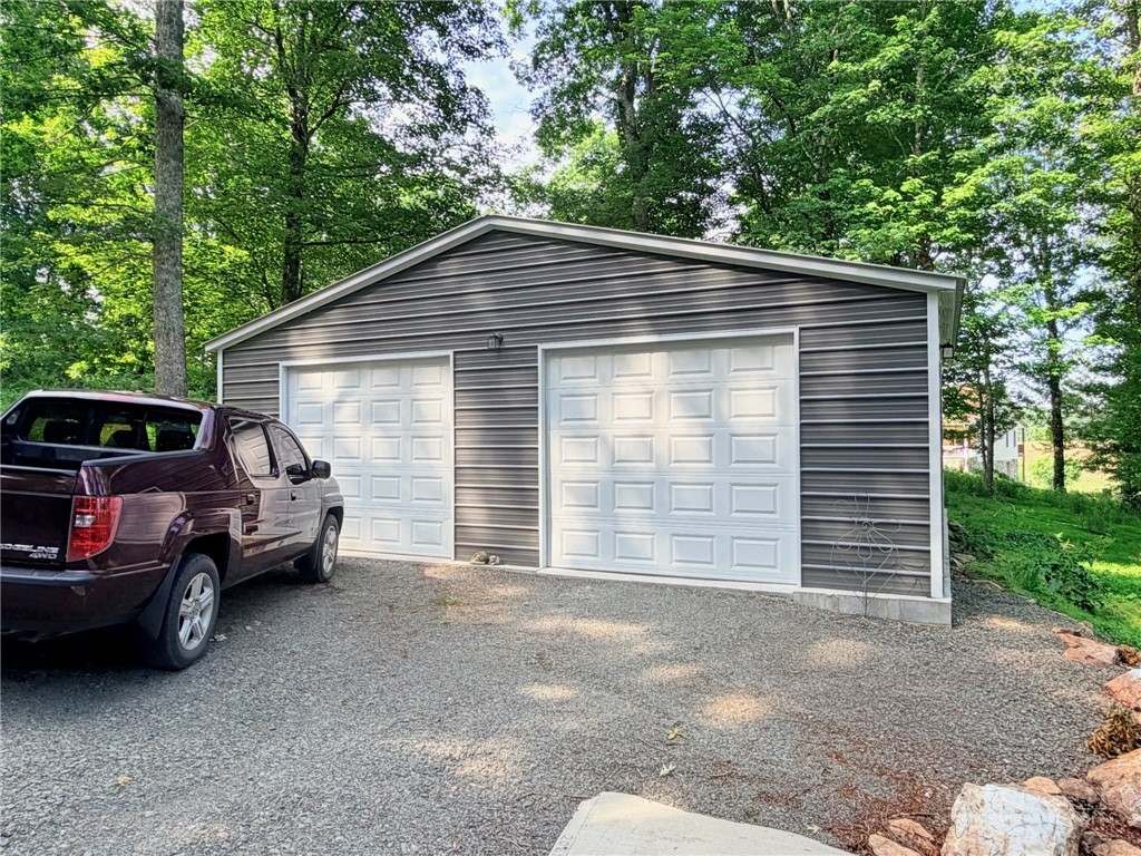 74 Forest Lane Property Photo 4