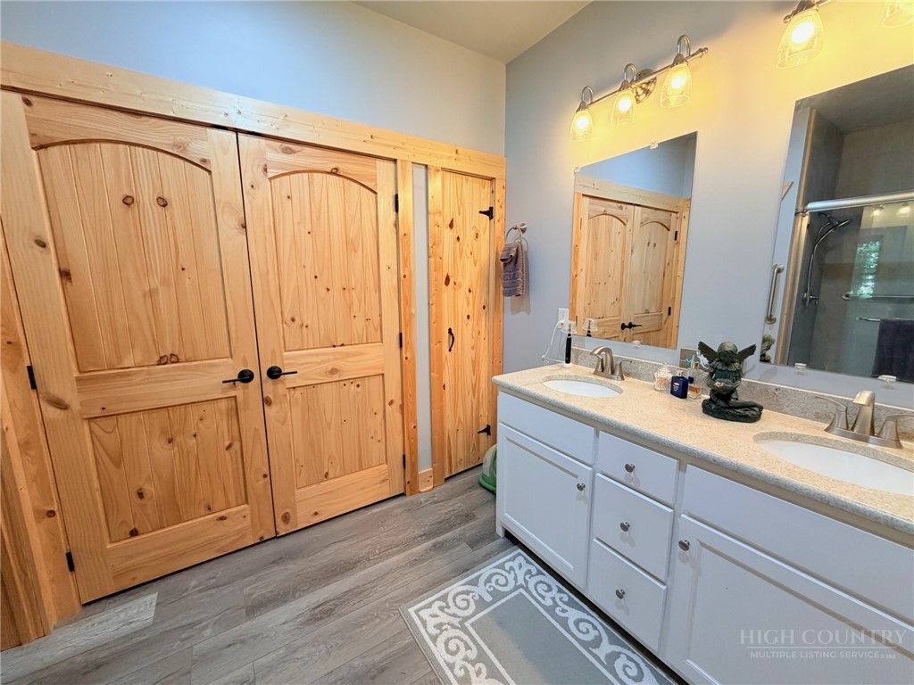 74 Forest Lane Property Photo 12
