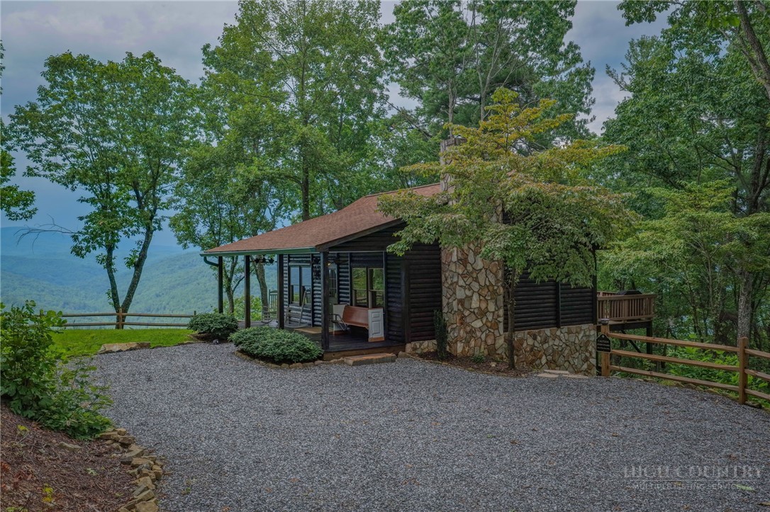 345 Chalk Dust Trail Property Photo 28