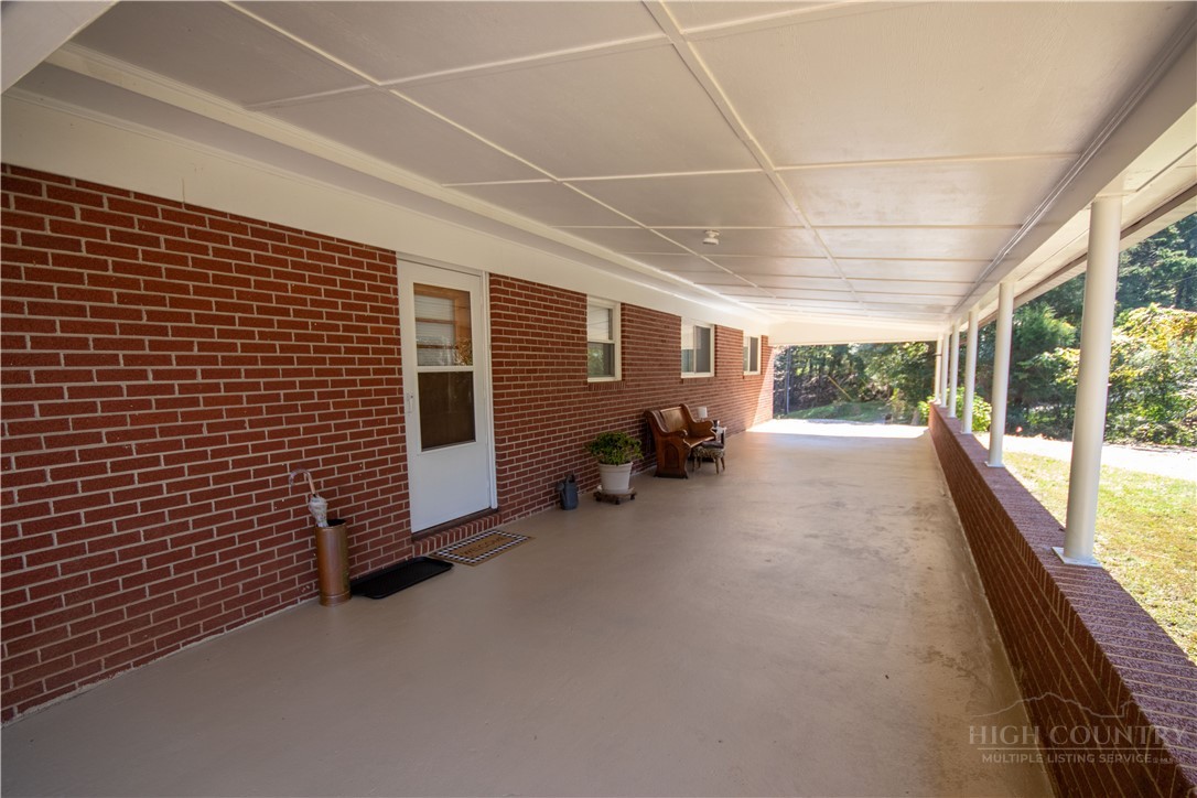 4370 Dynasty Lane Property Photo 3