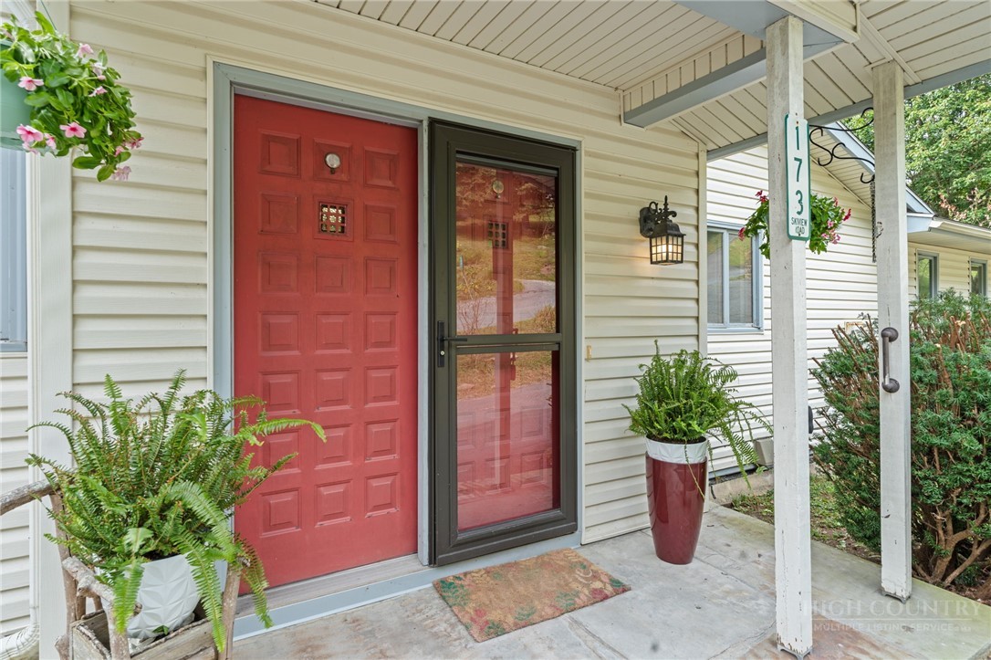 173 Skiview Road Property Photo 7