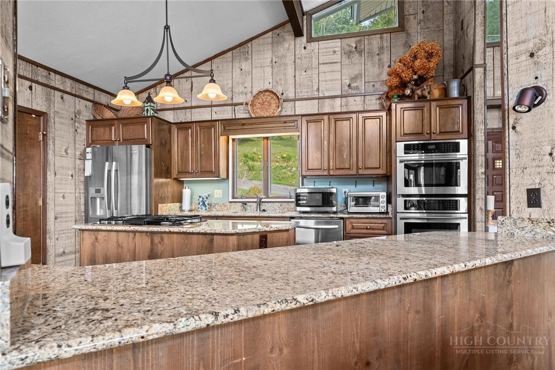 173 Skiview Road Property Photo 17