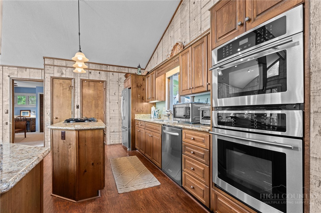 173 Skiview Road Property Photo 18